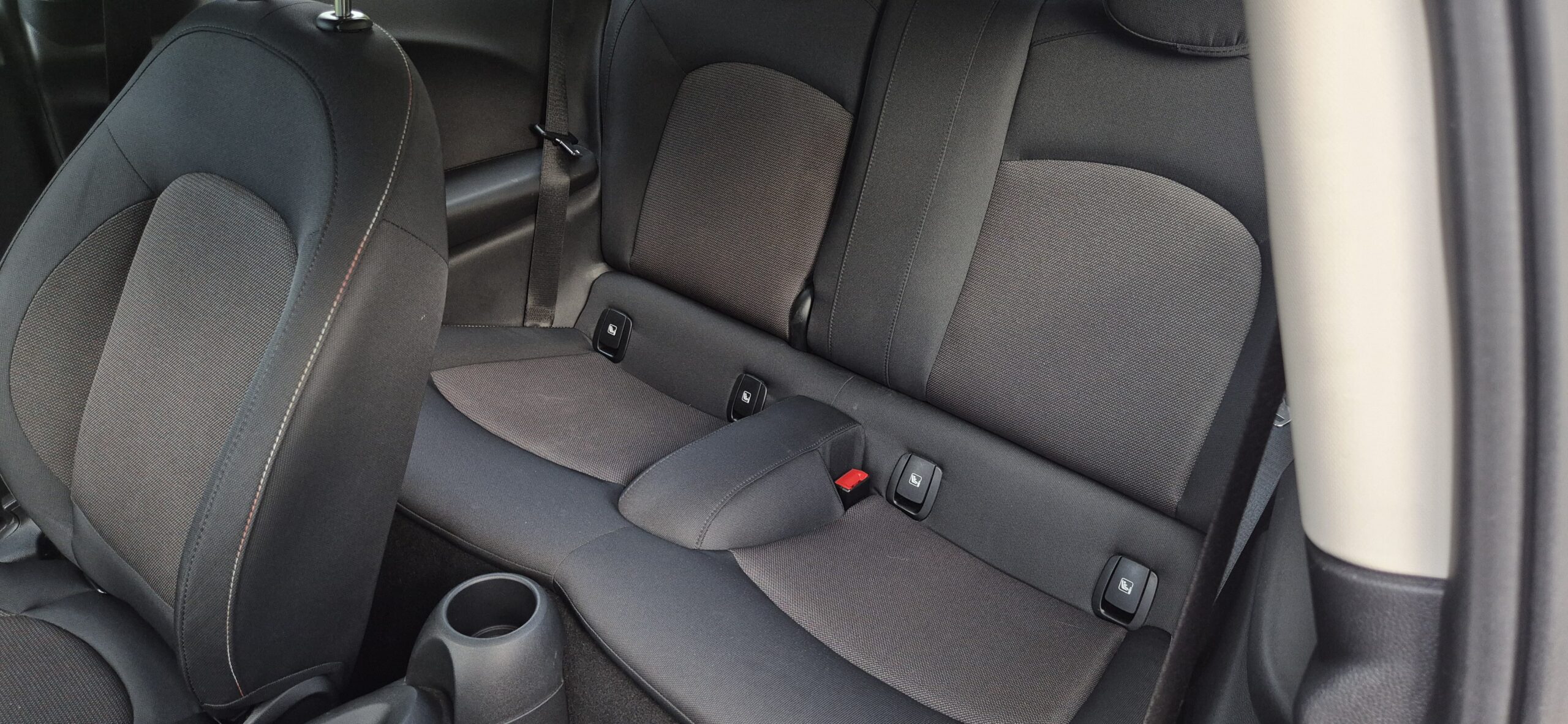 
								Mini One – 2022 – 18.070 KM full									