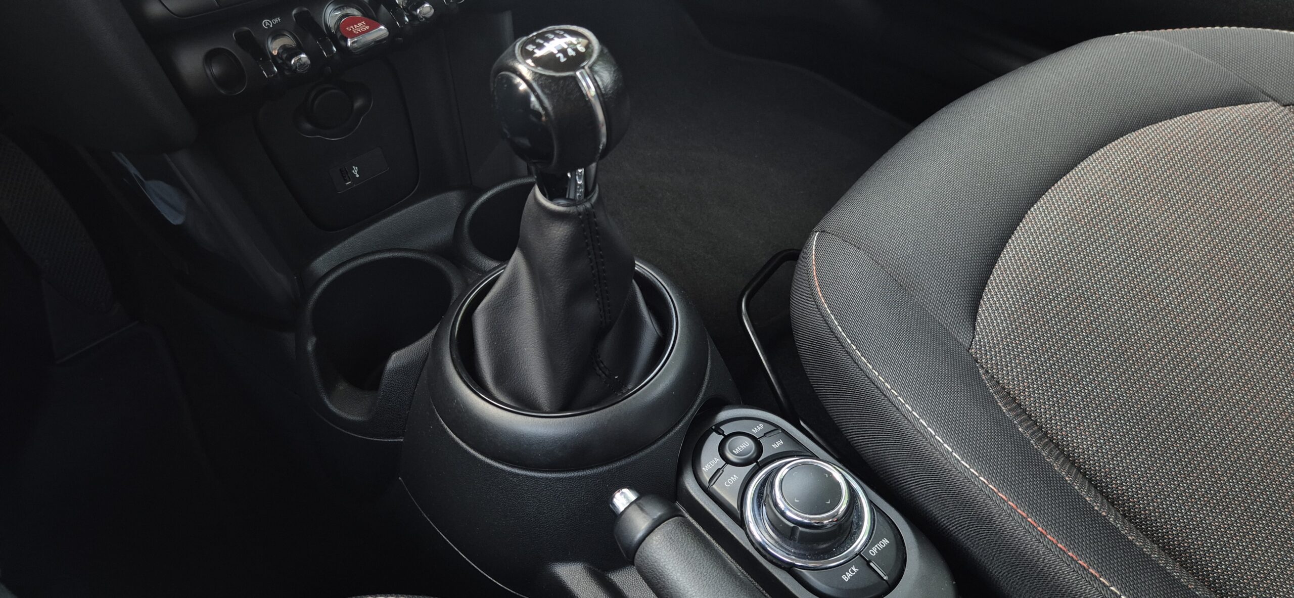
								Mini One – 2022 – 18.070 KM full									
