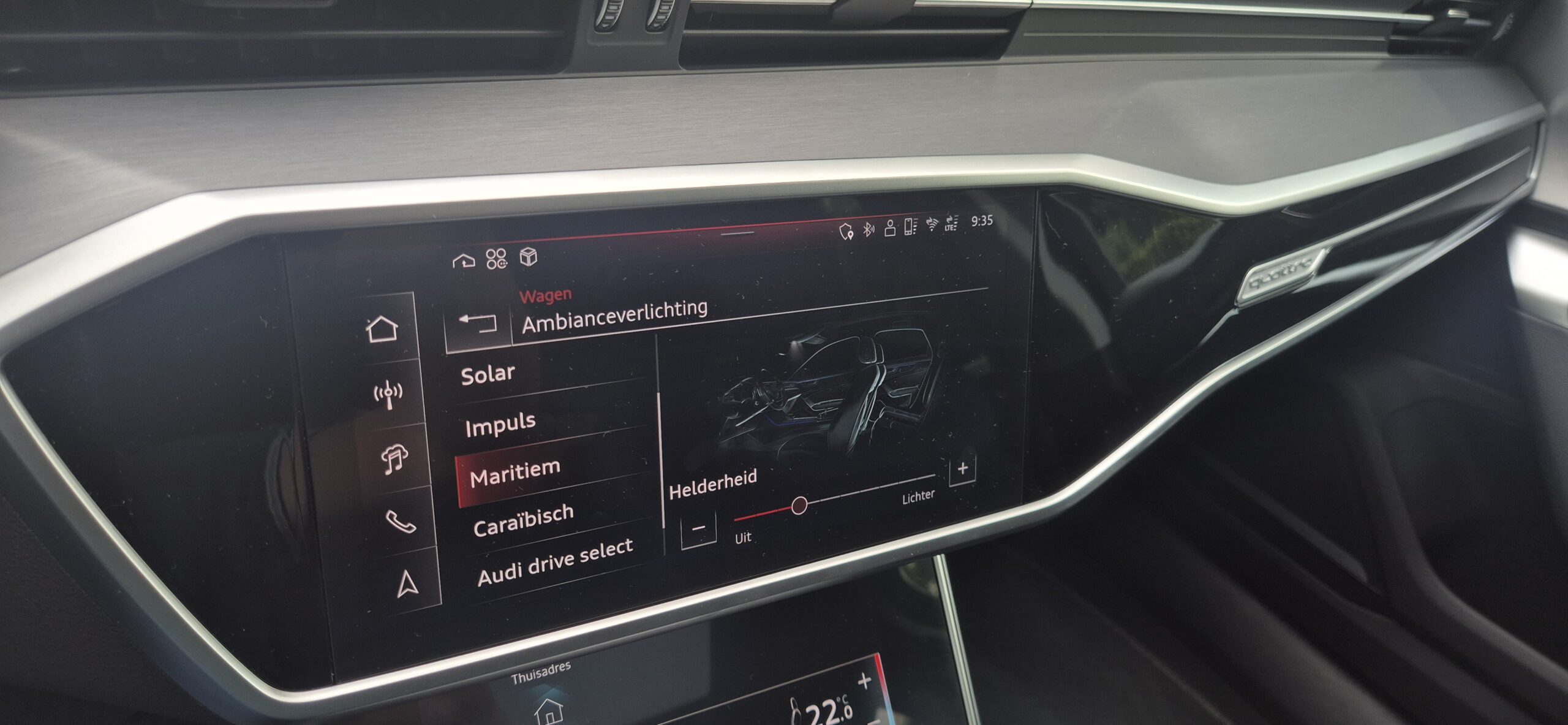 
								Audi A6 Avant 55 TFSIe – 2025 – 9.320 km full									