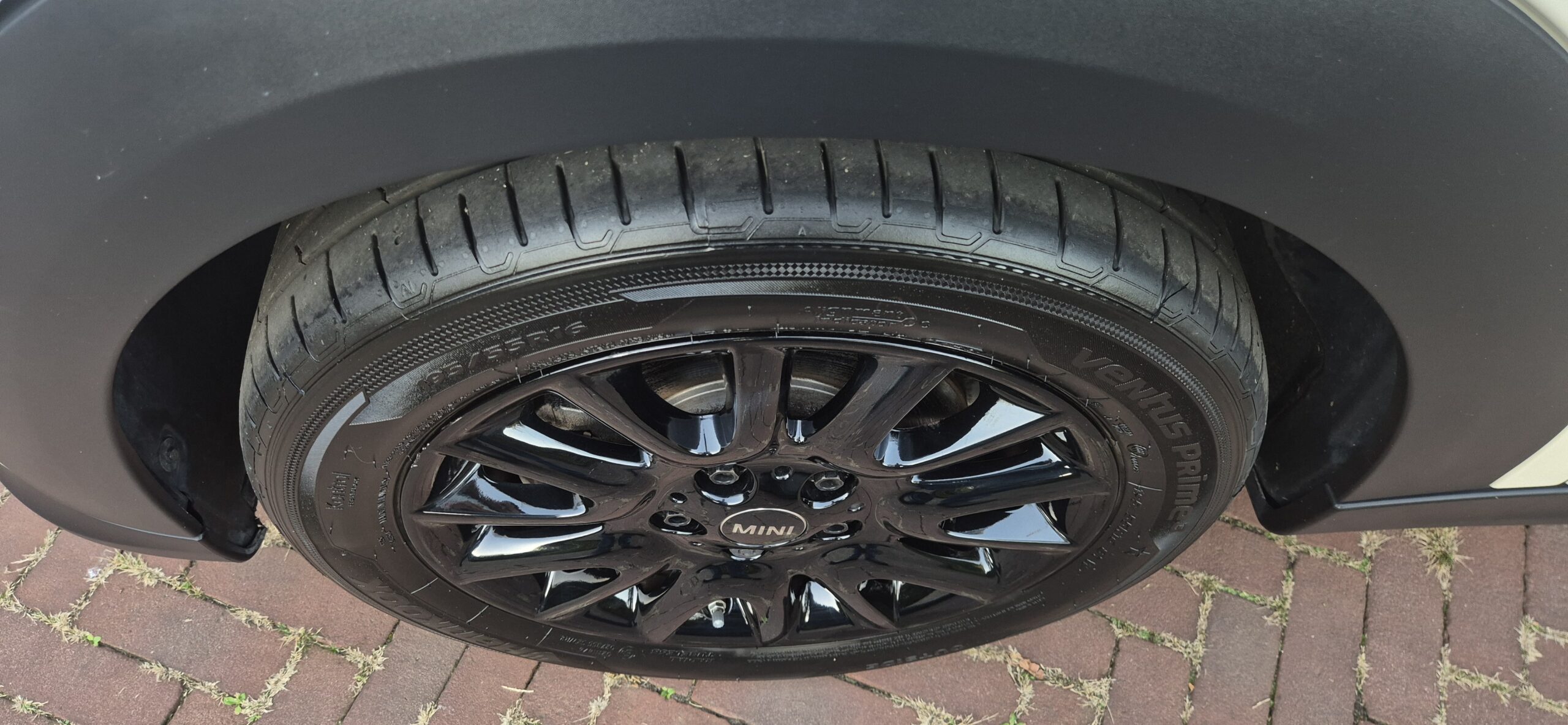 
								Mini One – 2022 – 26.382 km full									