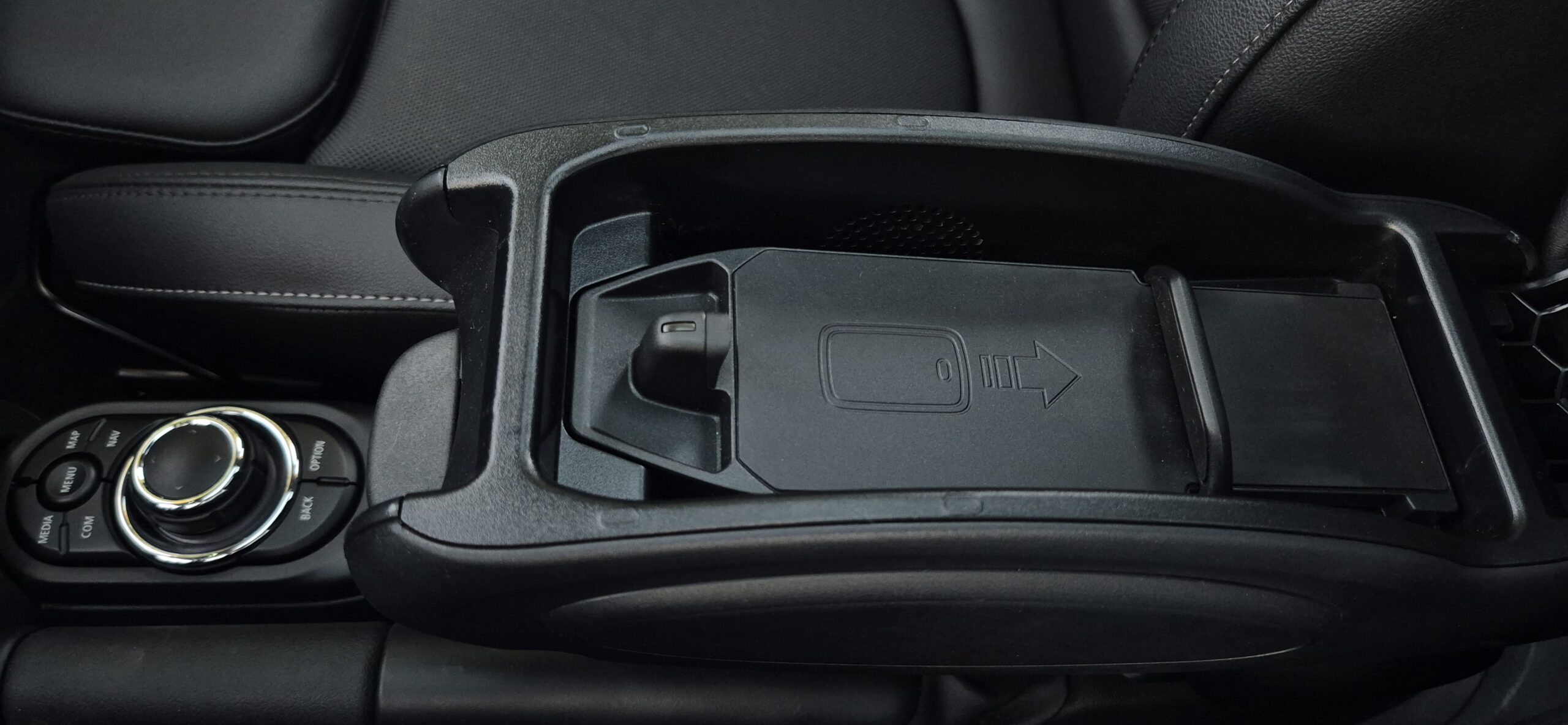 
								Mini One – 2022 – 26.382 km full									