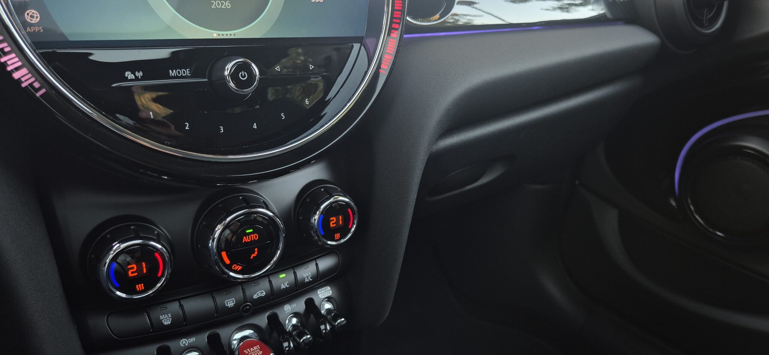 
								Mini One – 2022 – 26.382 km full									