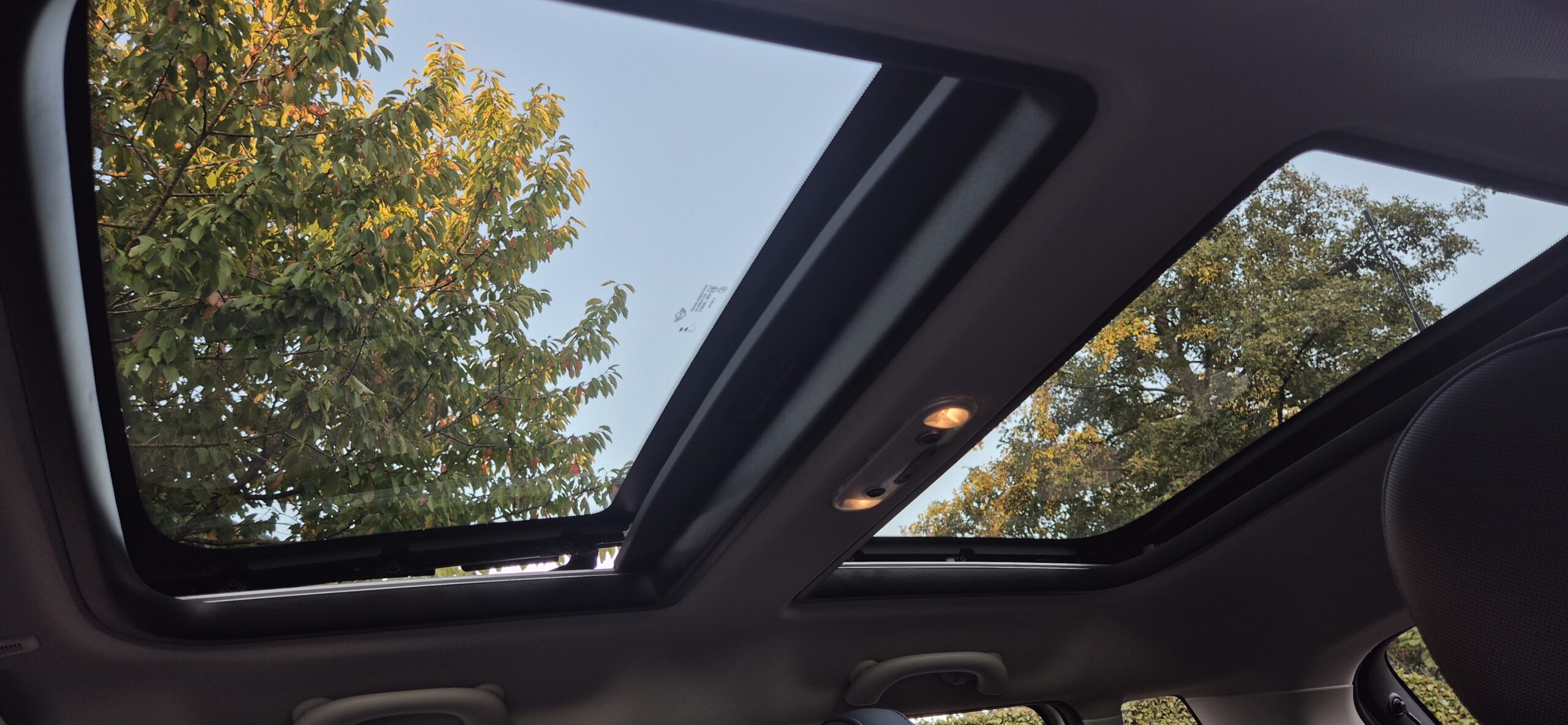 
								Mini One – 2022 – 26.382 km full									